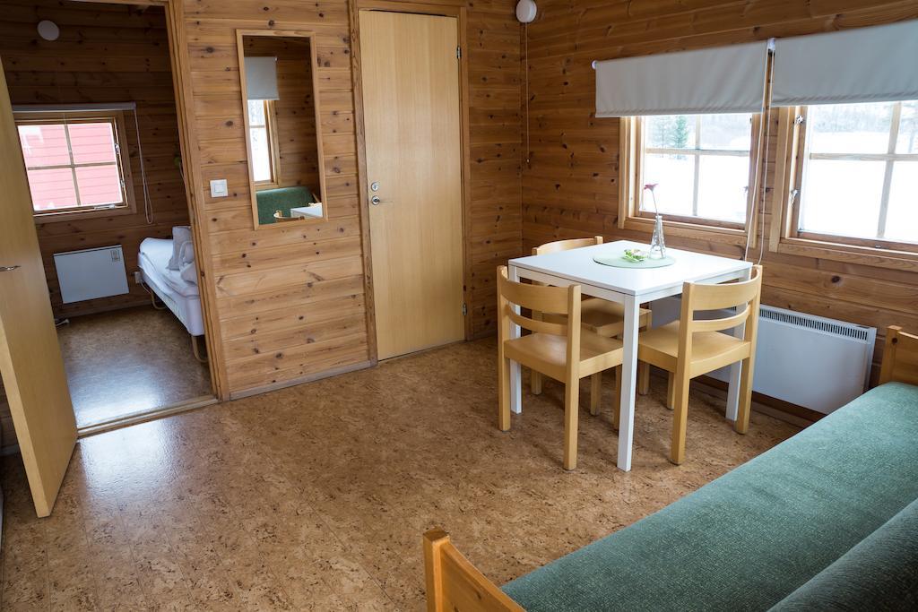 Sikfors Konferens&Fritidsby Hotel Vargbacken Ruang foto