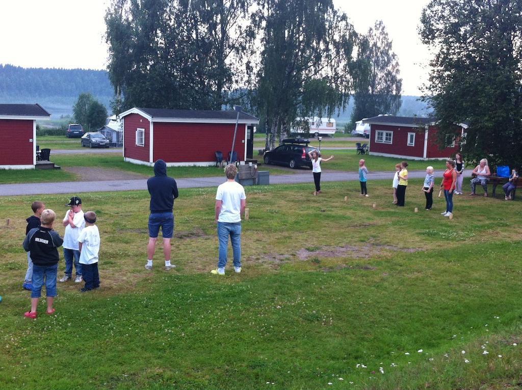 Sikfors Konferens&Fritidsby Hotel Vargbacken Bagian luar foto